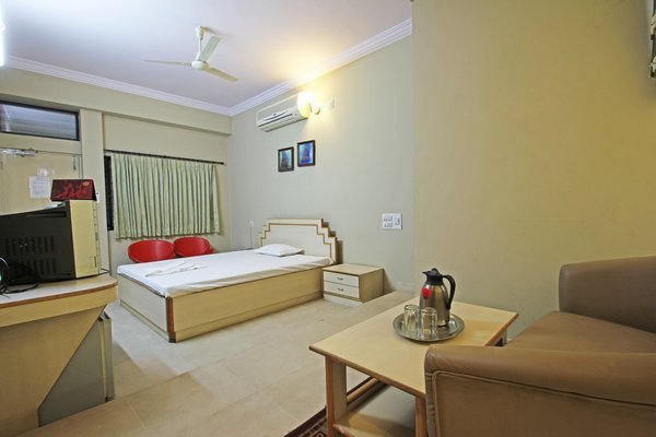 Hotel Sharada Residency
